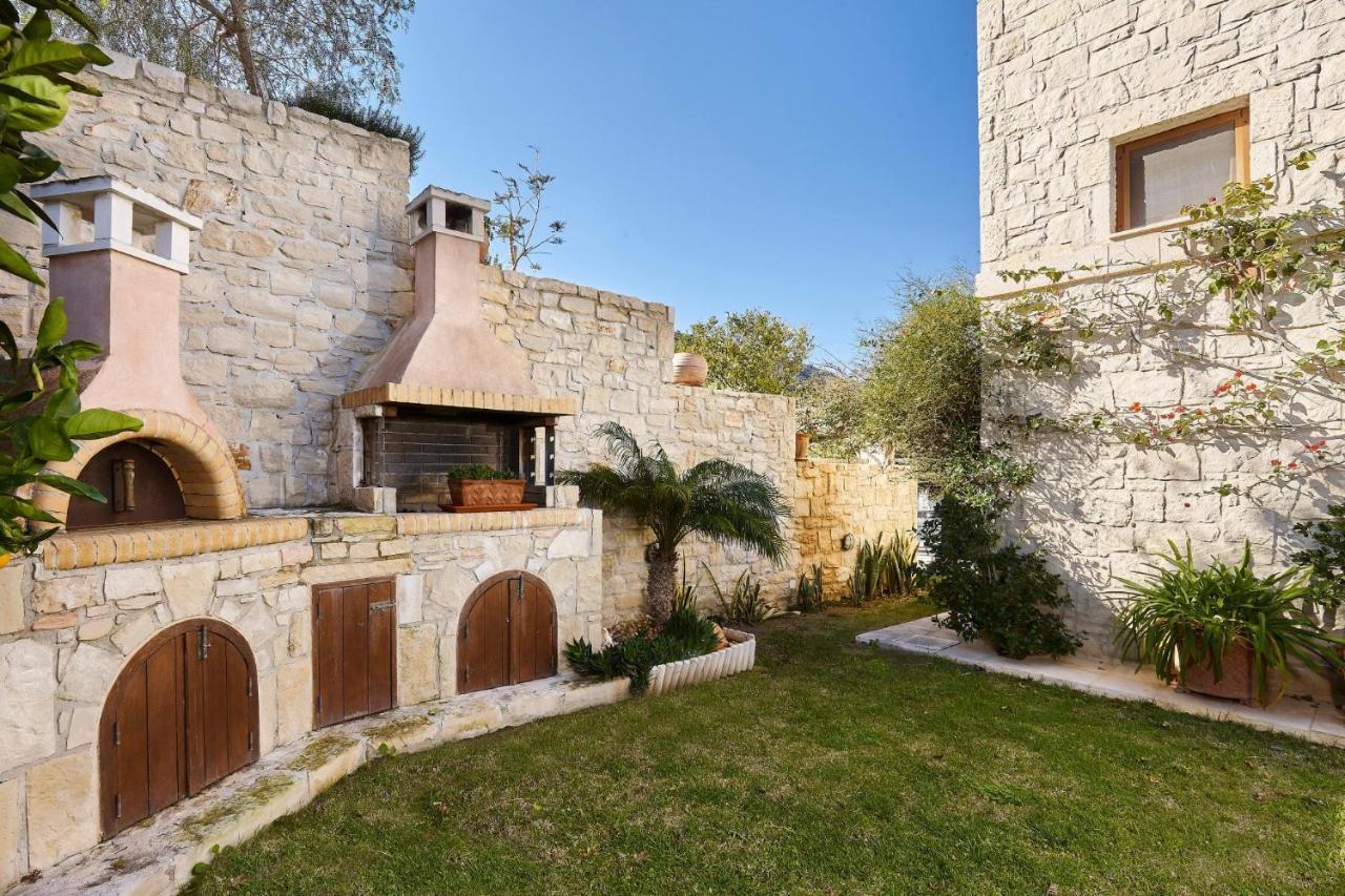 Villa Paradissi In Crete Agia Pelagia Екстериор снимка
